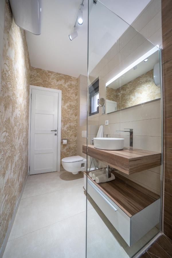 Marea Deluxe Apartments Котор Екстериор снимка