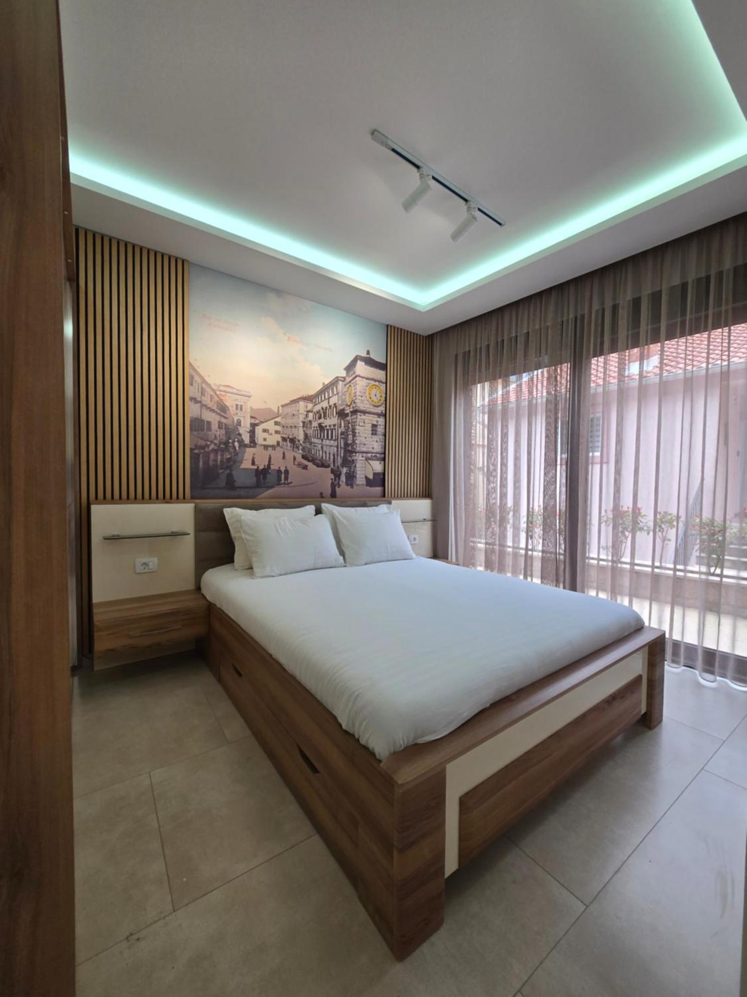 Marea Deluxe Apartments Котор Екстериор снимка